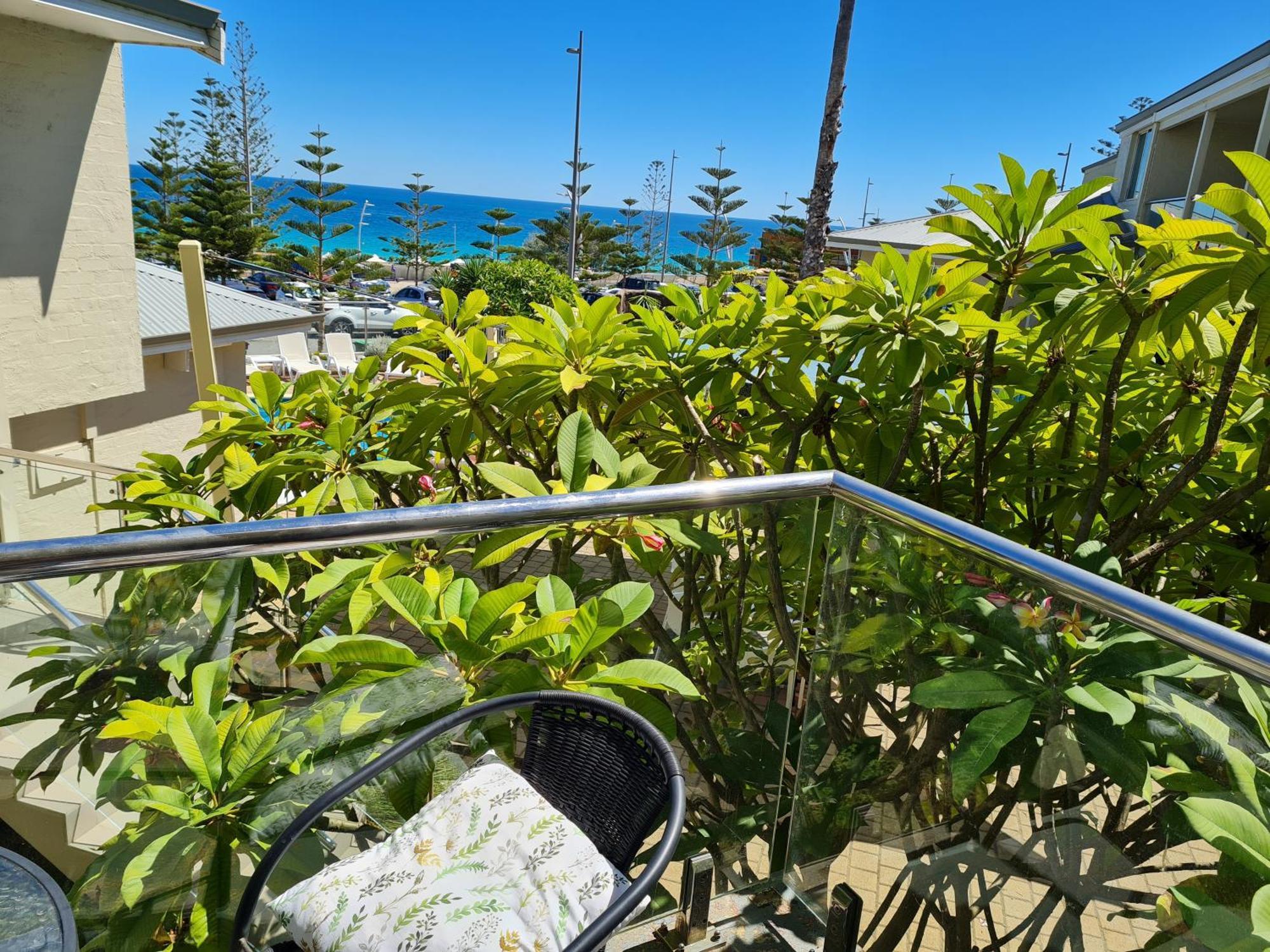 Scarborough Beach Front Resort - Shell Ten Perth Exterior photo